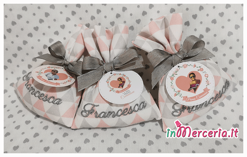 Sacchettini bomboniera portaconfetti comunione per Francesca – Gift –  Ricamo e cucito